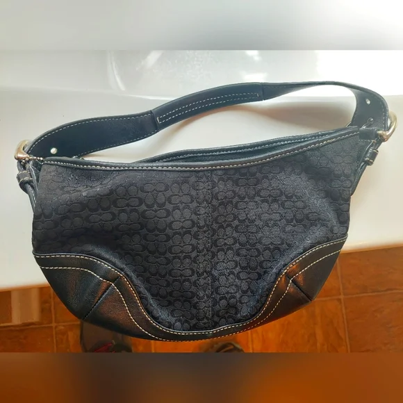 Coach | Bags | Black Signature Coach Hobo Bag | Poshmark
